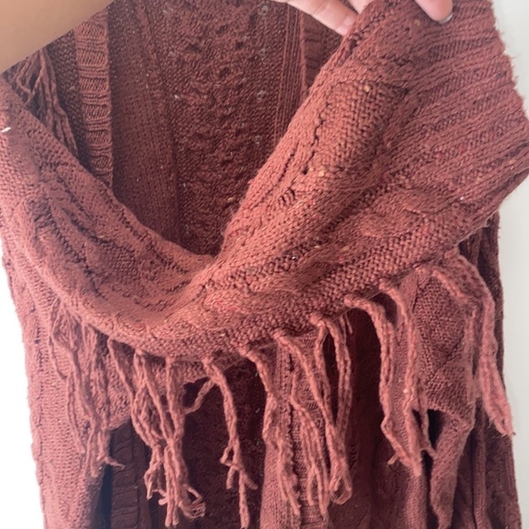 American Eagle Fringe Cardigan - Picture 4 of 6